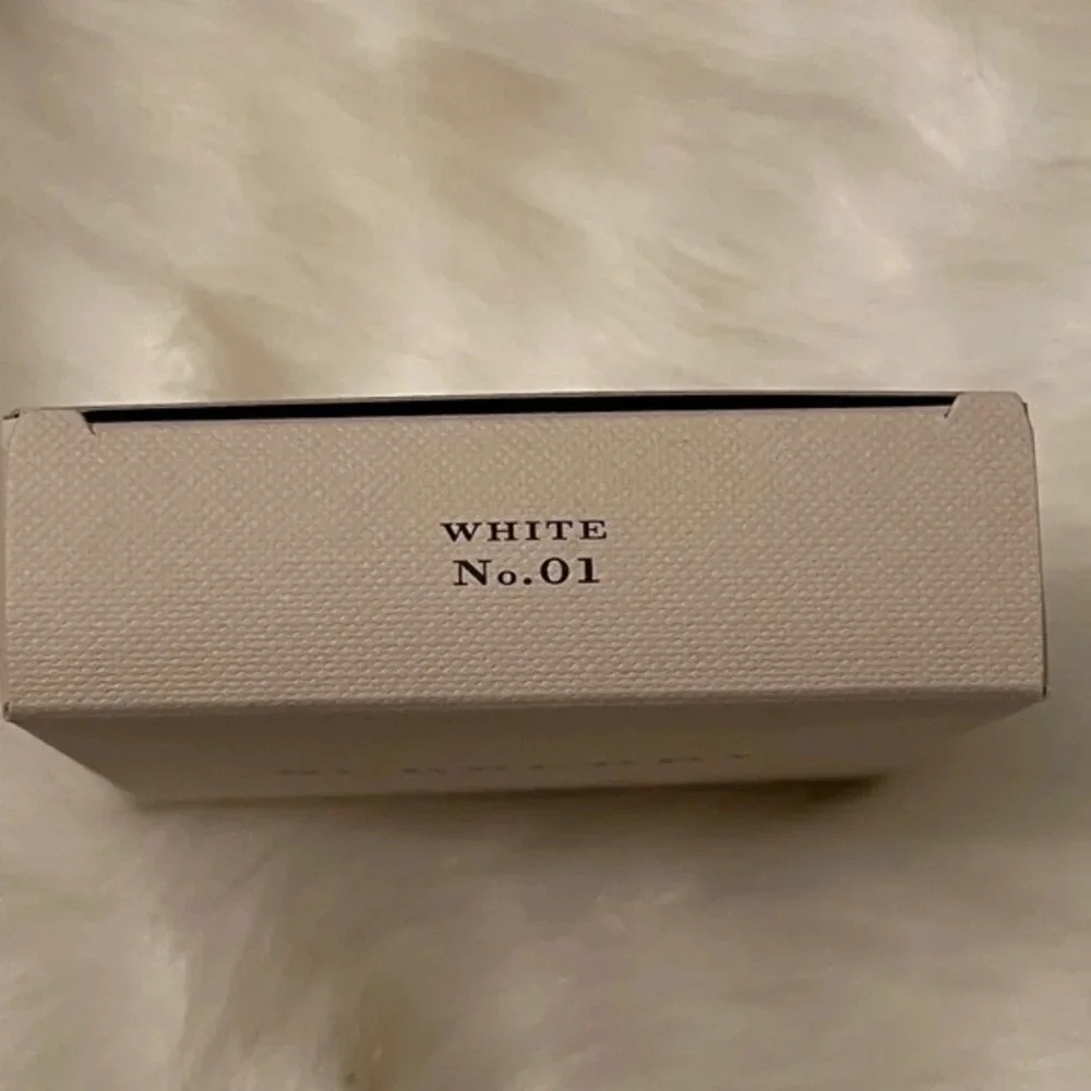 Burberry – Fresh Glow Highlighter - Picture 6 of 12